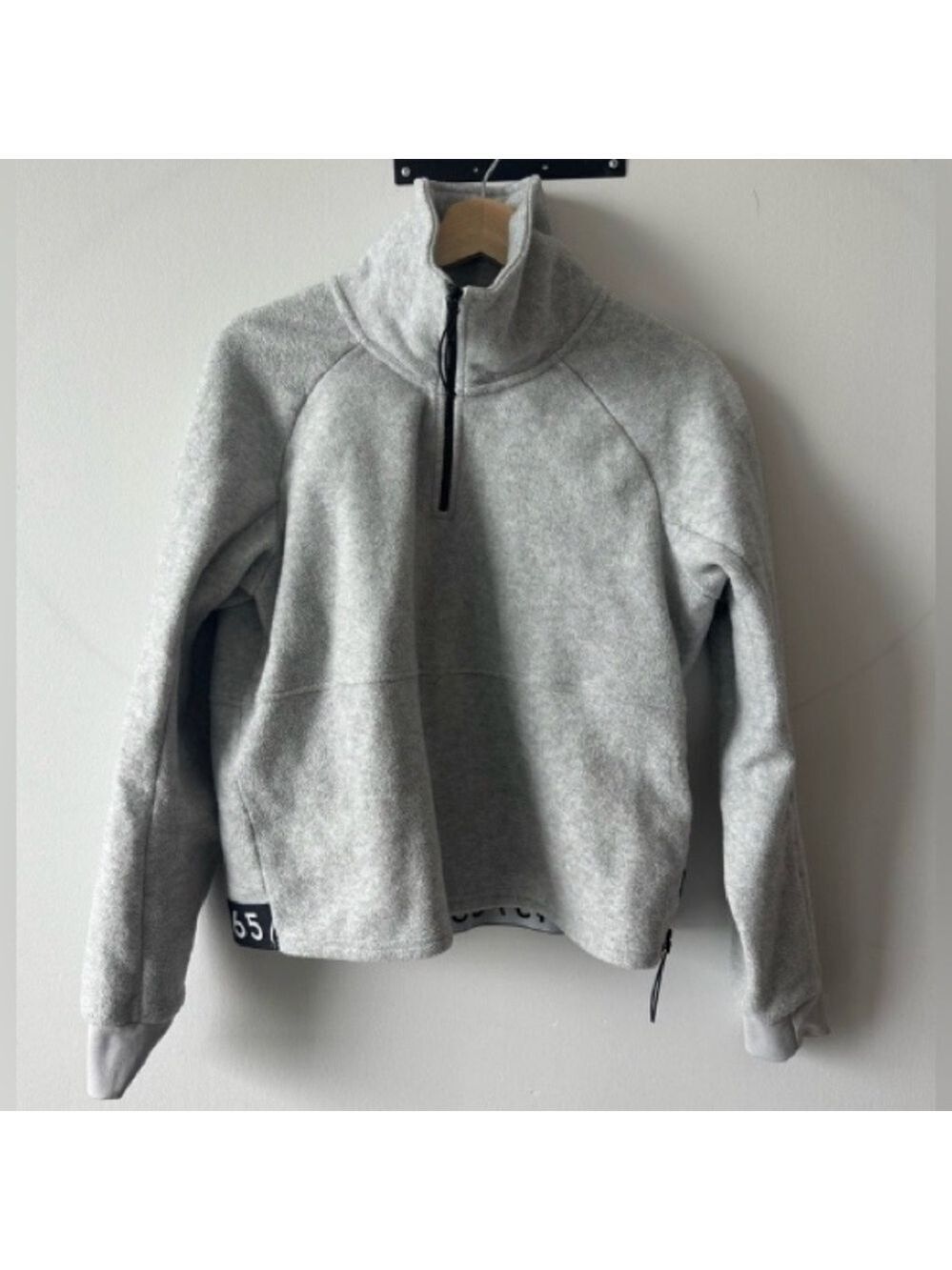 F20. H&M Grey Fleece 1/4 Zip. Graphic waistband